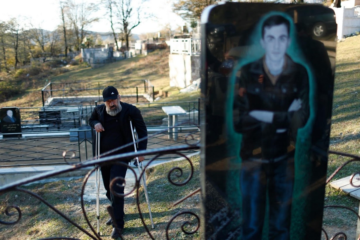 danh cuoc voi tu than duoi ham mo anh 9