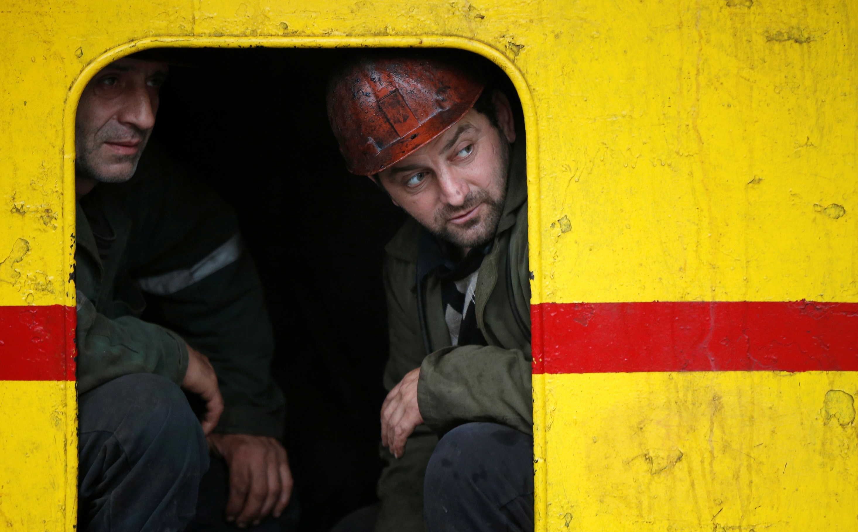 danh cuoc voi tu than duoi ham mo anh 12