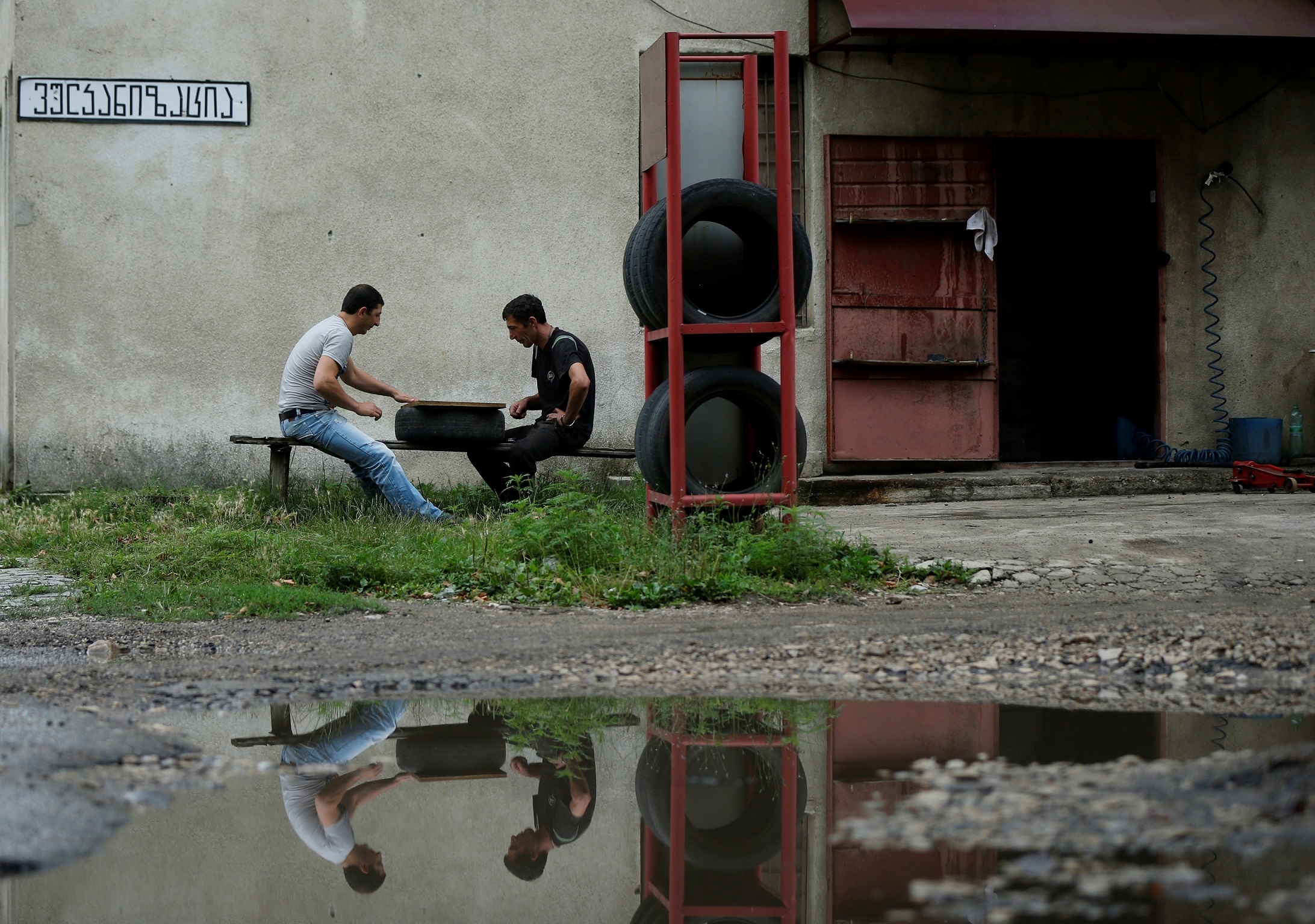 danh cuoc voi tu than duoi ham mo anh 8