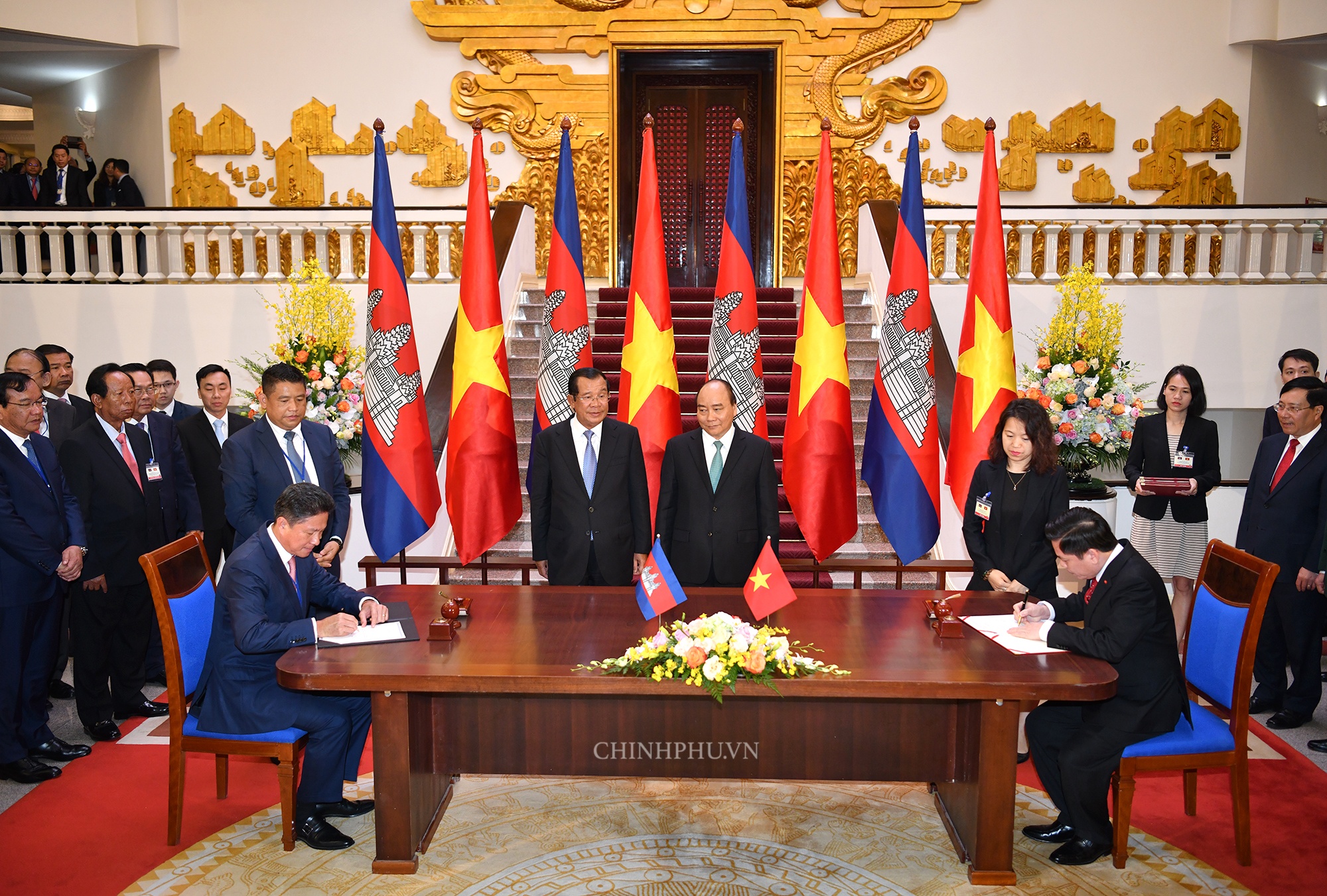 Thủ tướng Nguyễn Xuân Phúc hội đàm ảnh 3 Thu tuong Nguyen Xuan Phuc hoi dam anh 3