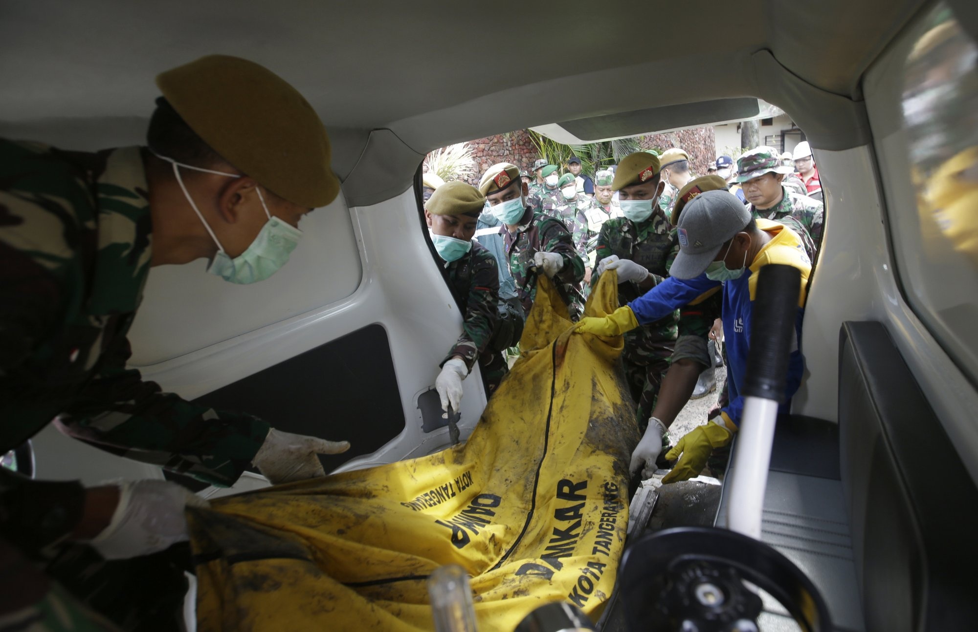 sap nui lua Indonesia anh 2