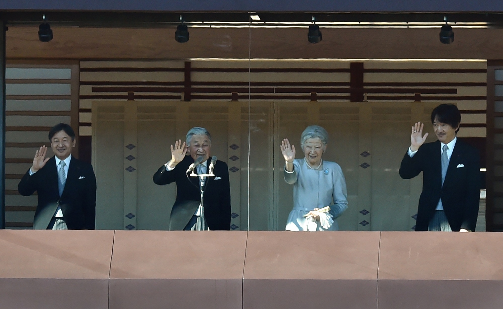 Nhat Hoang thoai vi anh 5