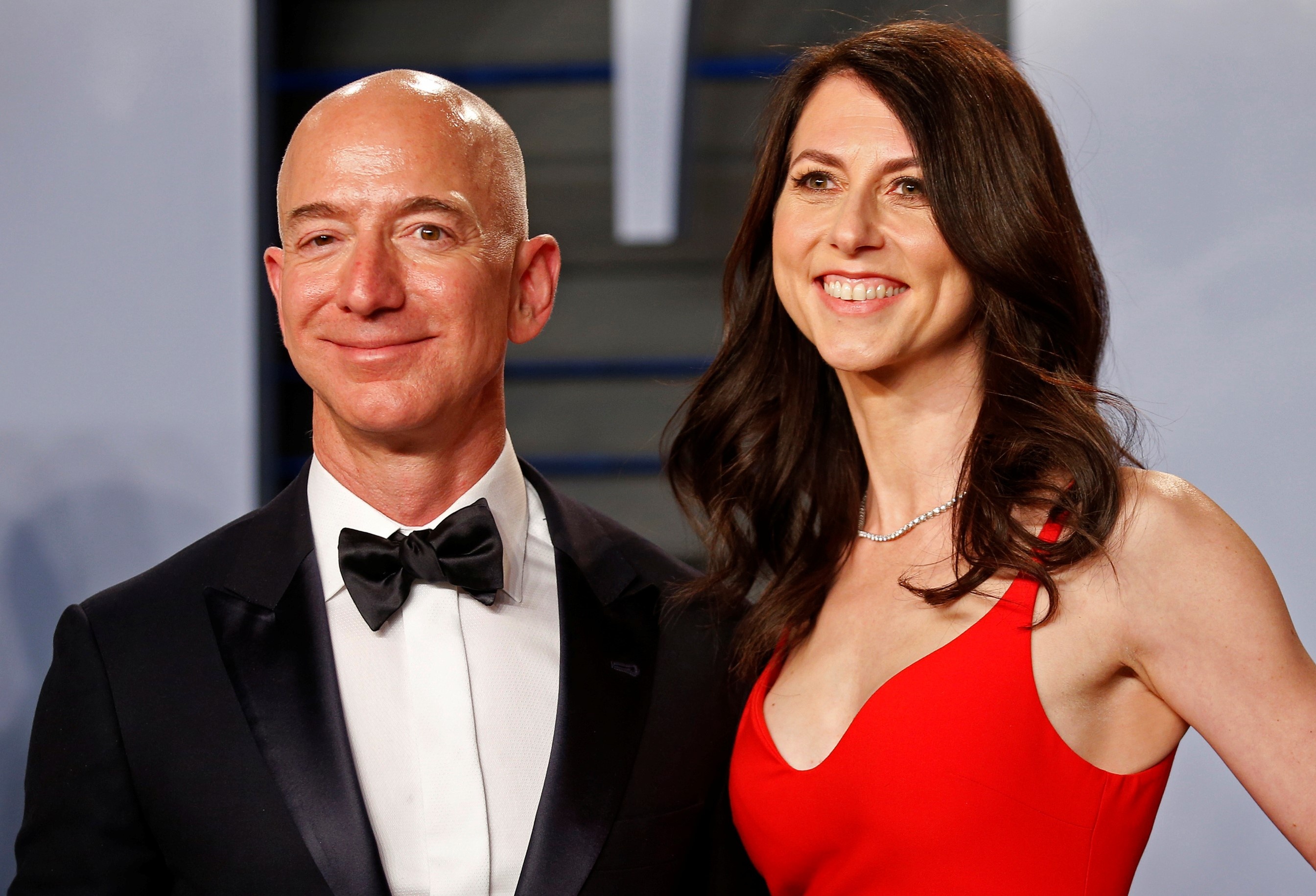 Ty phu giau nhat the gioi Jeff Bezos ly di vo sau 25 nam hinh anh
