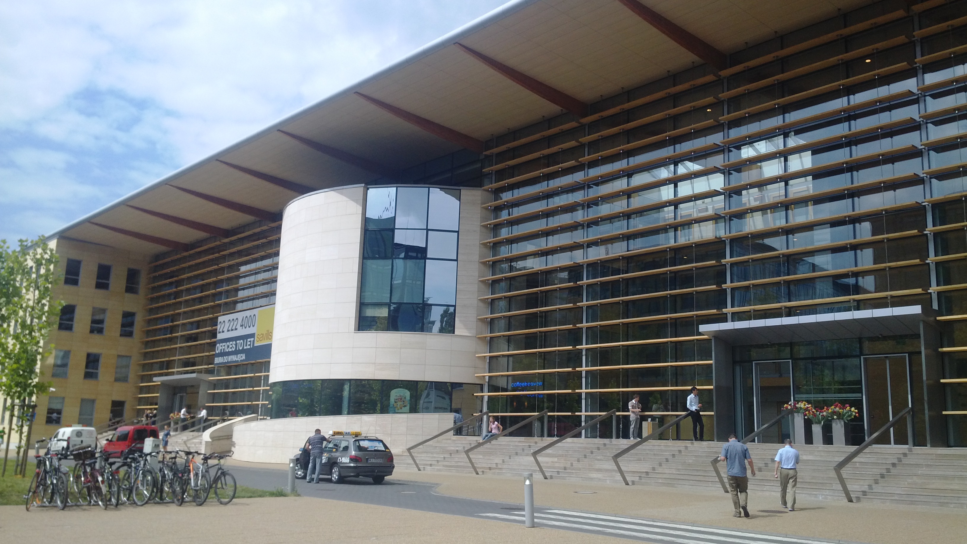 ba lan bat lanh dao huawei anh 2