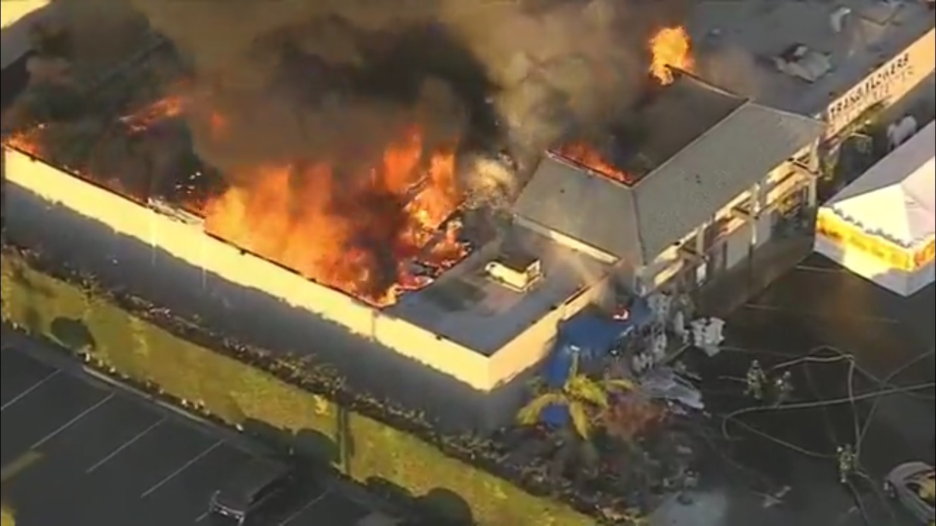 Hien truong vu chay tai thuong xa Phuoc Loc Tho o Quan Cam hinh anh