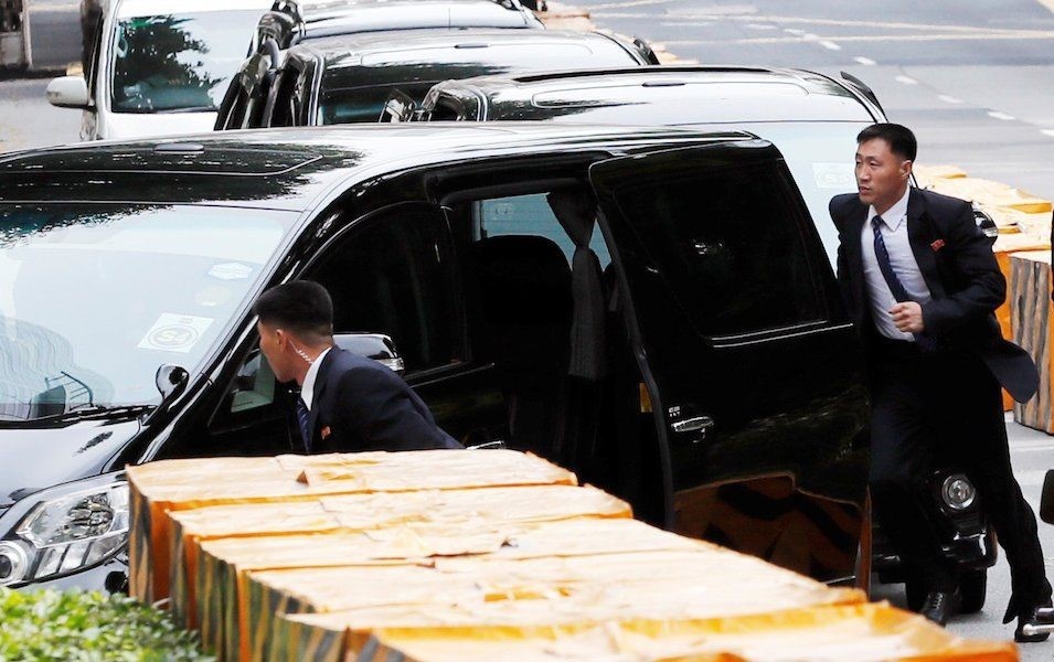 ba lớp bảo vệ Kim Jong Un ảnh 3 ba lop bao ve Kim Jong Un anh 3