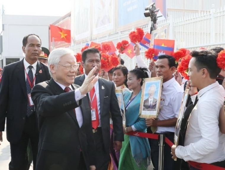 Vun dap va lam sau sac hon quan he Viet Nam-Campuchia hinh anh