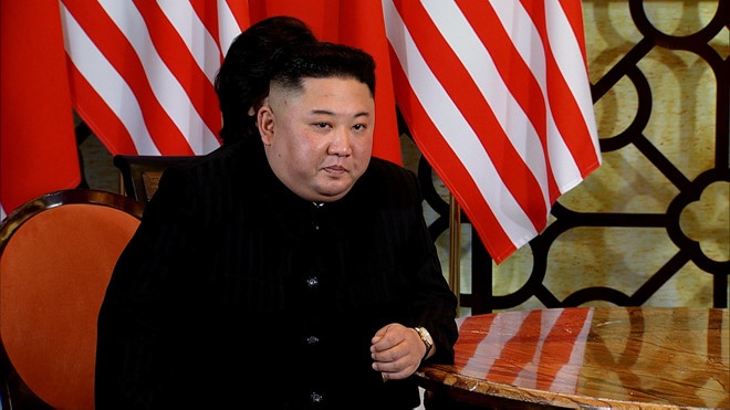 ong Kim Jong Un tra loi bao chi anh 1