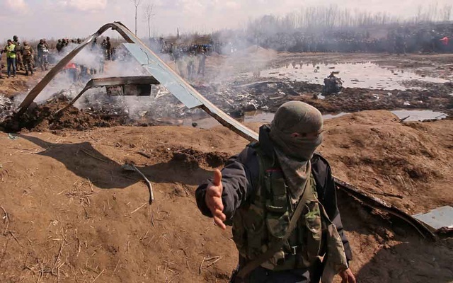 Duong ranh gioi Kashmir - noi An Do, Pakistan doi phao trut gian hinh anh