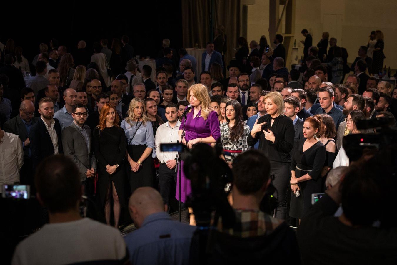 Slovakia co nu tong thong dau tien anh 8