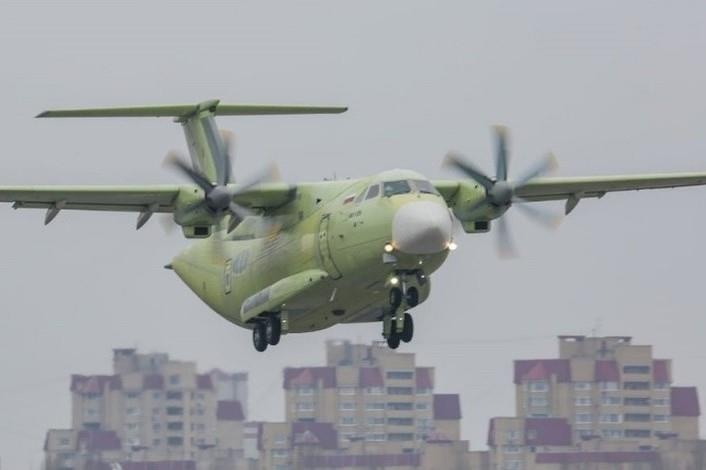 Il-112V bay 'chao san', danh dau cot moc moi cua quoc phong Nga hinh anh