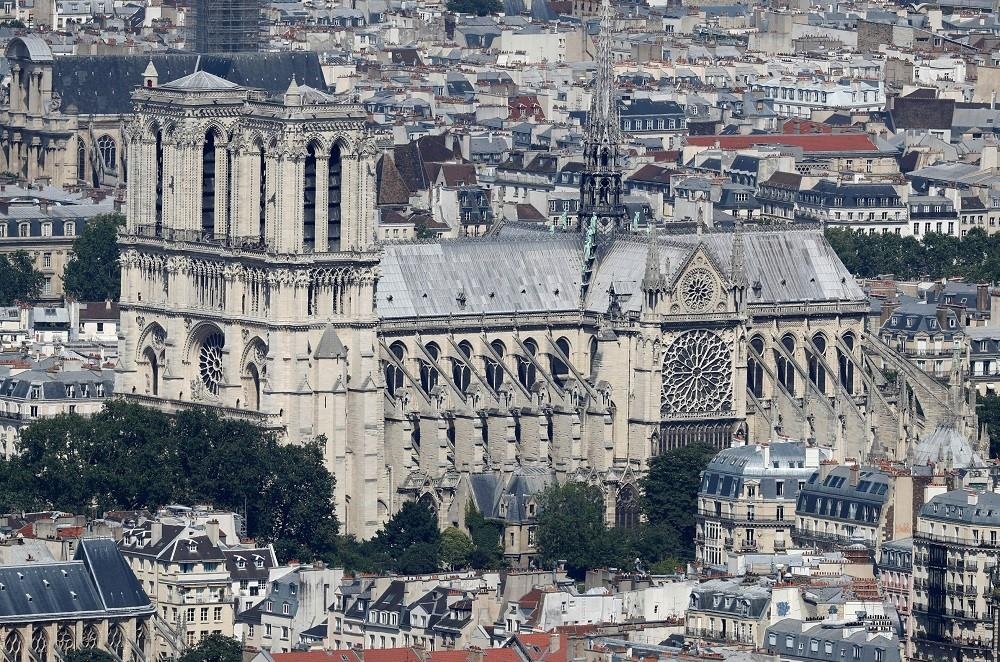 chay nha tho duc ba anh 1