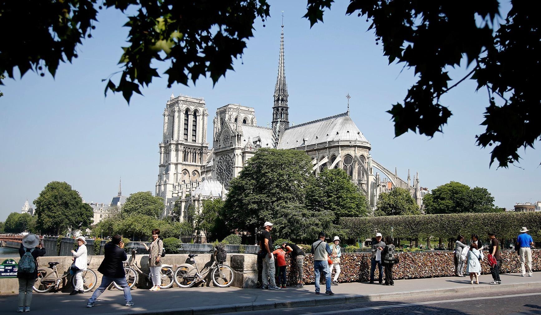 chay nha tho duc ba anh 3