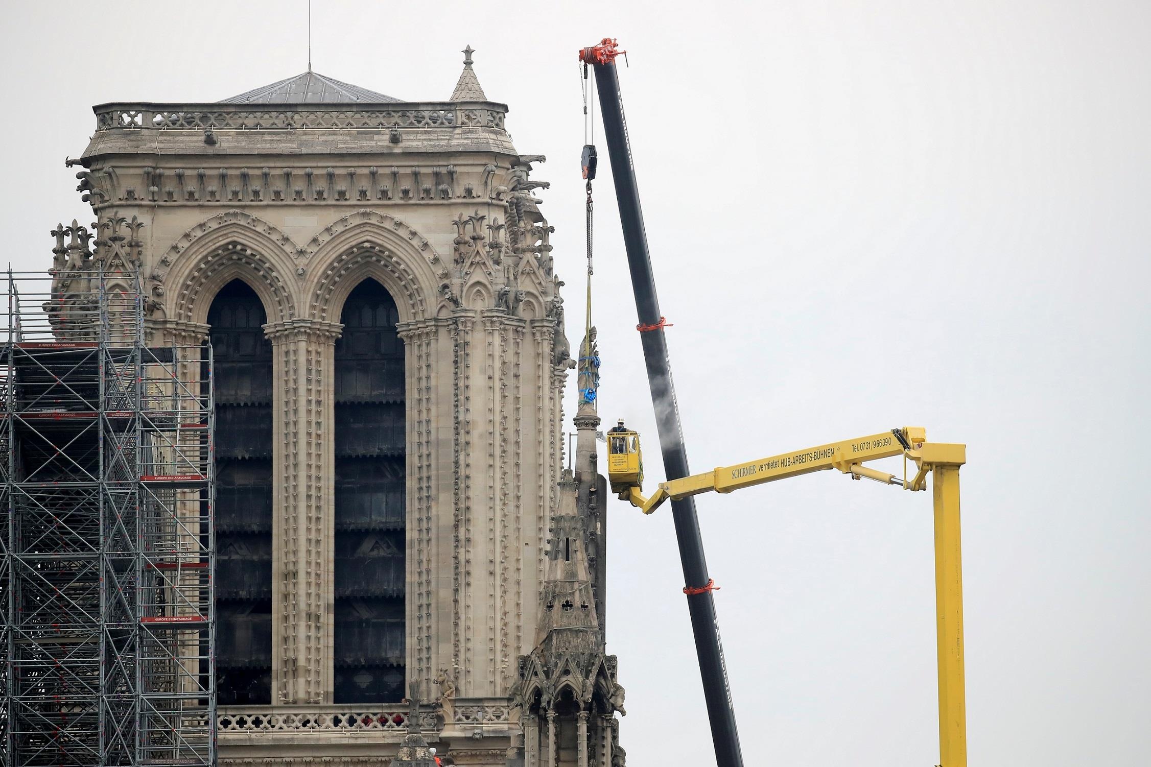 tuong co o Nha tho Duc Ba anh 12