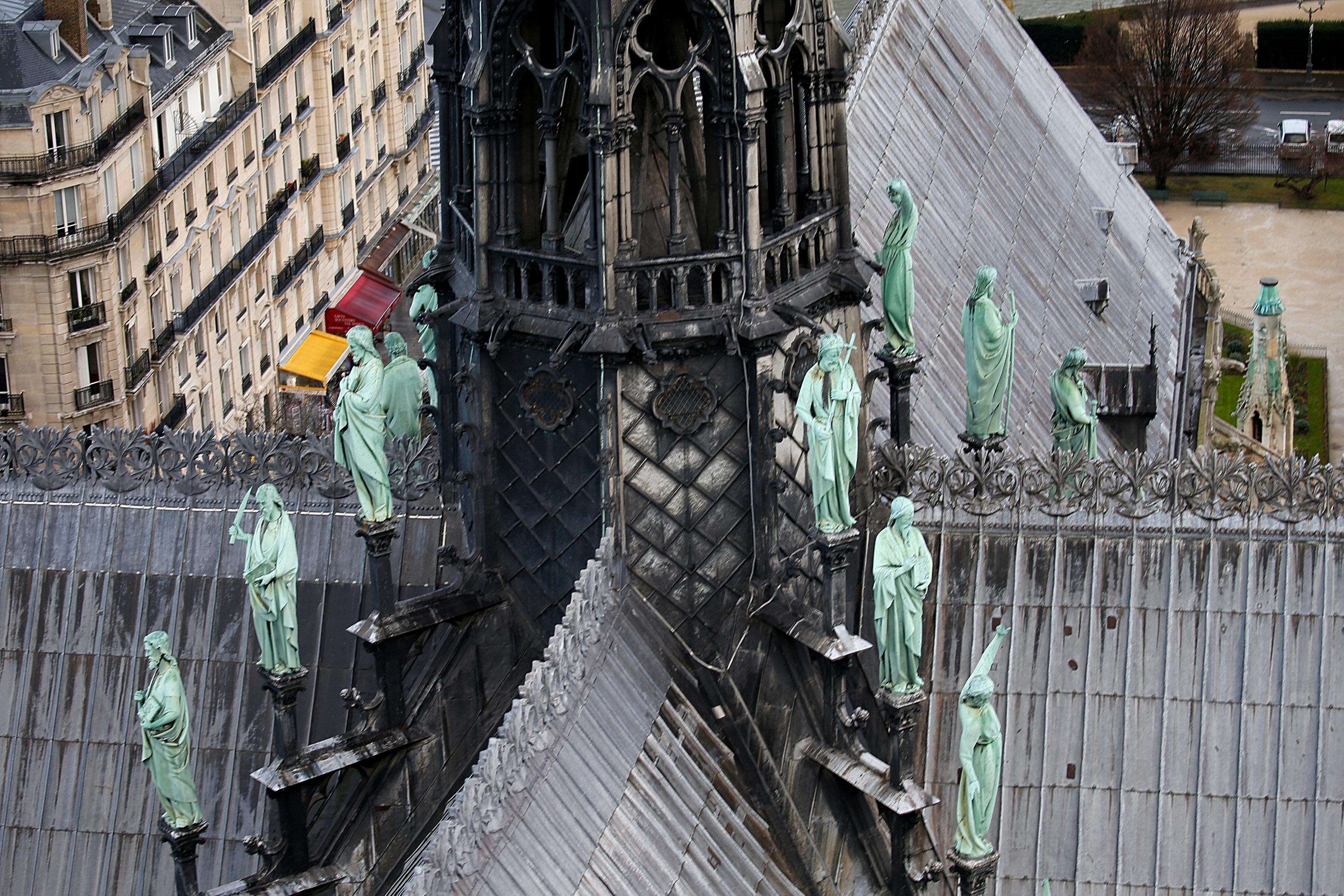 tuong co o Nha tho Duc Ba anh 1