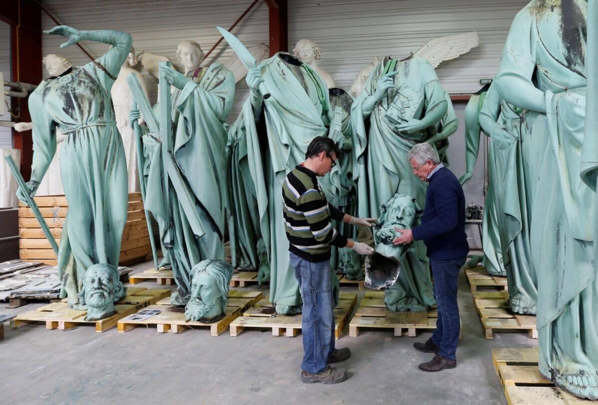 tuong co o Nha tho Duc Ba anh 6