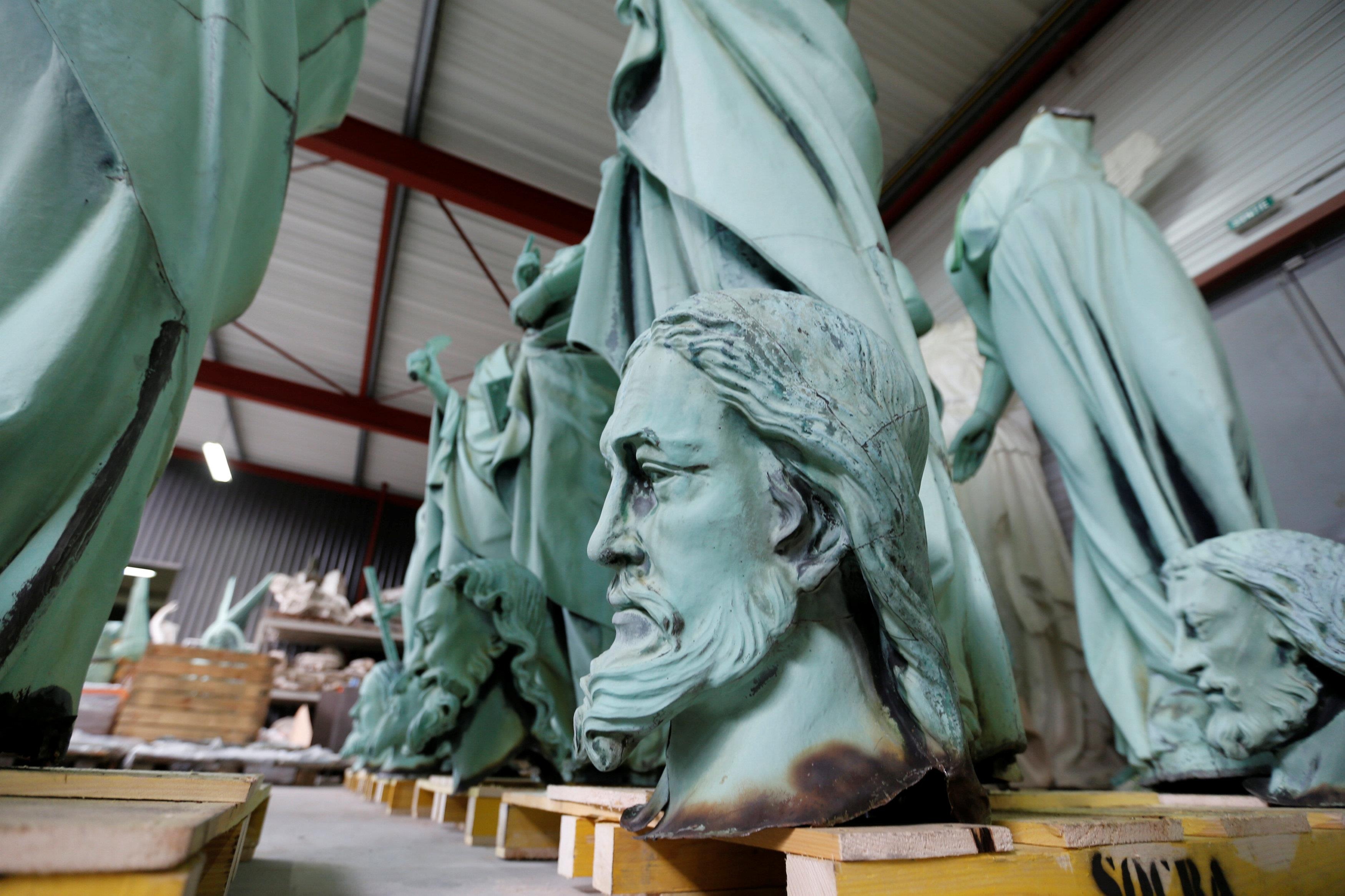 tuong co o Nha tho Duc Ba anh 7