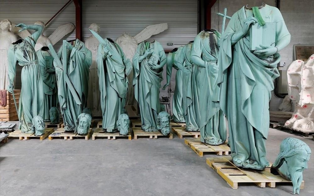 Noi 'an nau' cua 16 buc tuong thanh truoc vu chay Nha tho Duc Ba Paris hinh anh