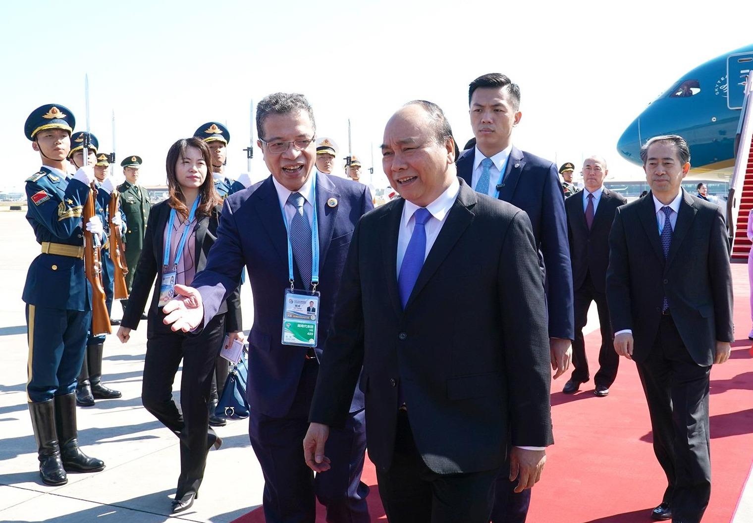 Thu tuong den Bac Kinh tham du Dien dan 'Vanh dai va Con duong' hinh anh