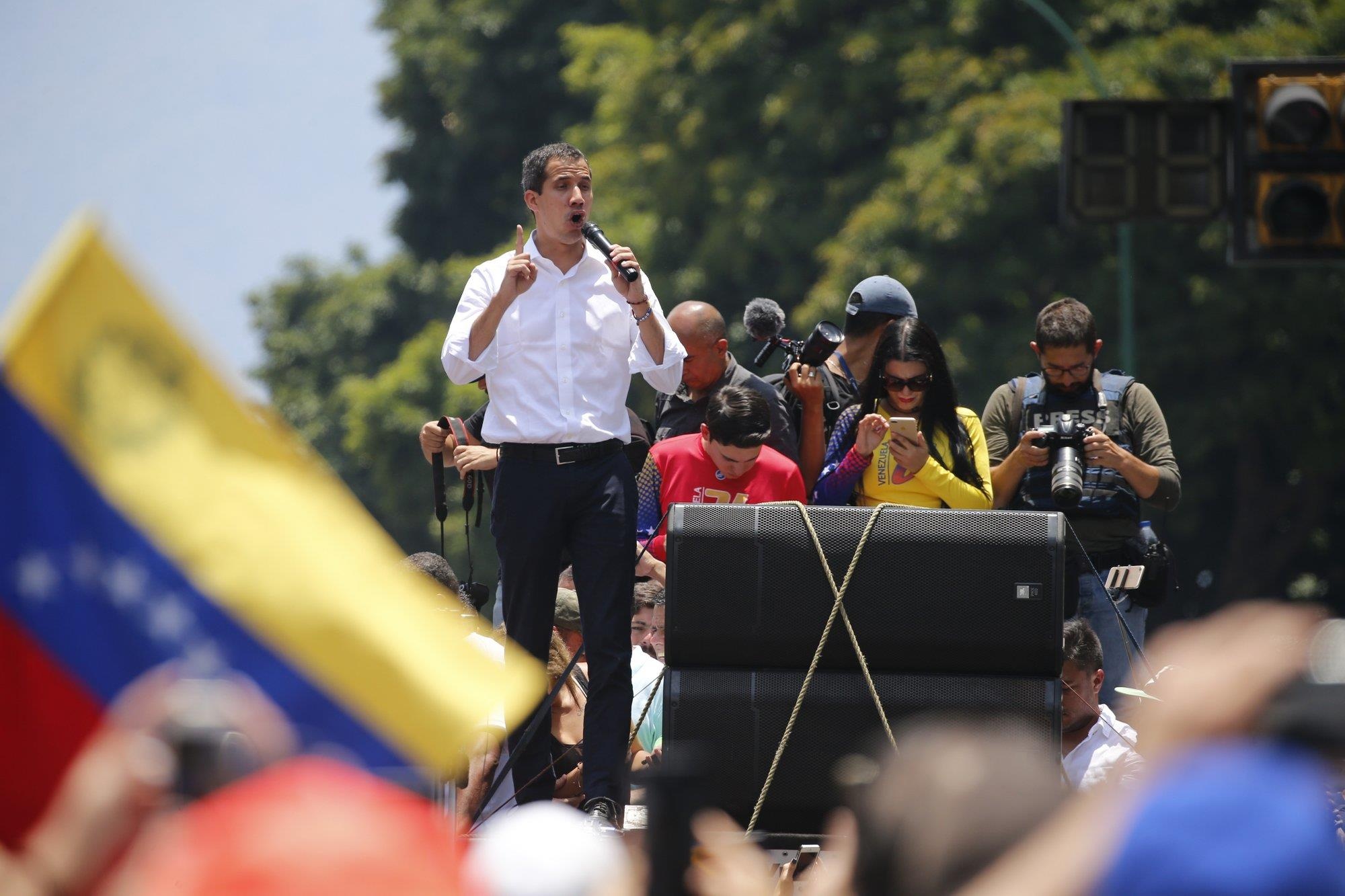 phe đối lập biểu tình ở Venezuela ảnh 1 phe doi lap bieu tinh o Venezuela anh 1