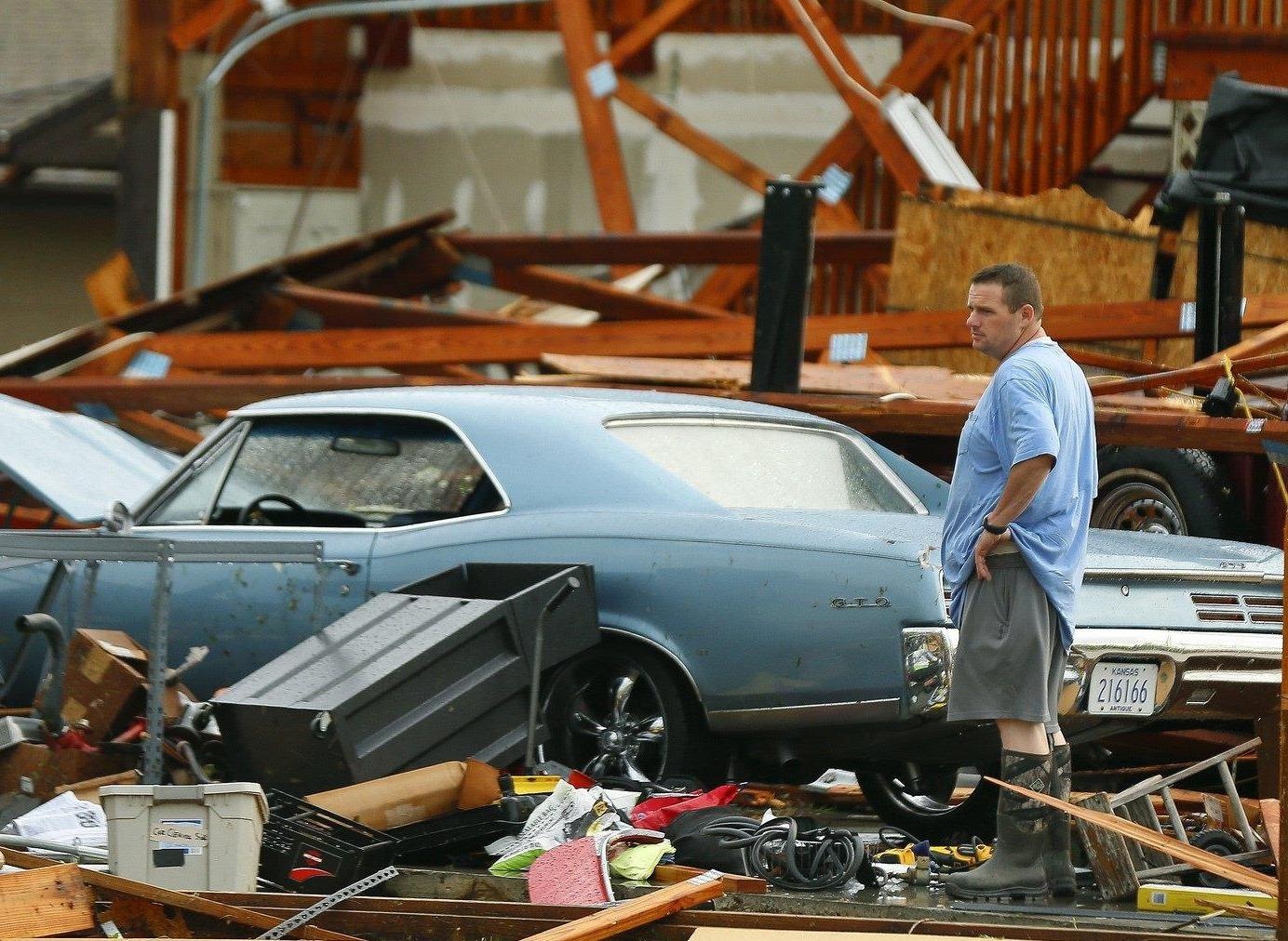 30 ngay, hon 500 voi rong tan pha nuoc My hinh anh