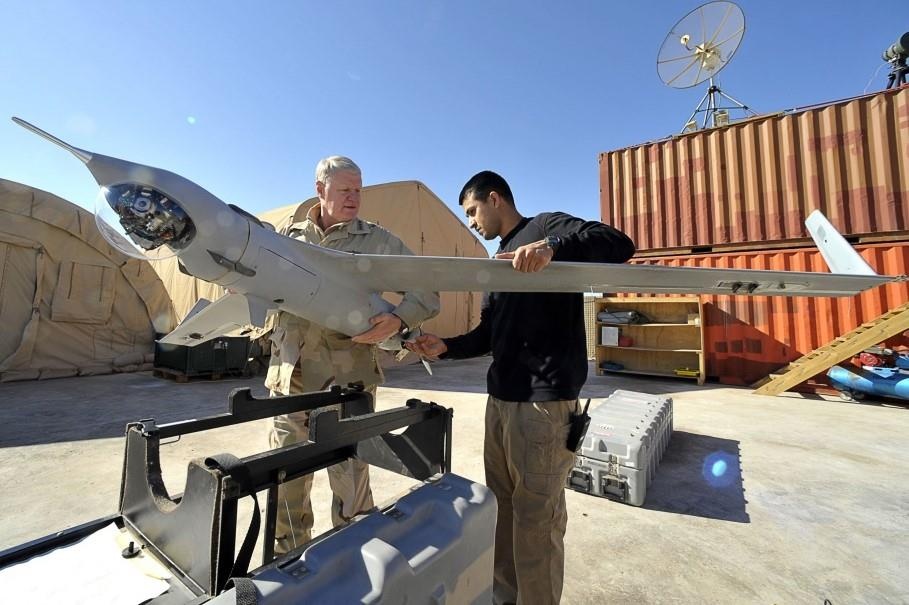 My ban 6 may bay trinh sat ScanEagle cho Viet Nam hinh anh