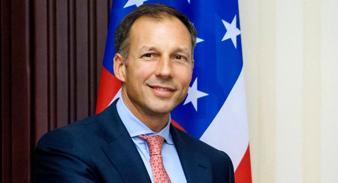 phat trien dau khi Bien Dong anh 1