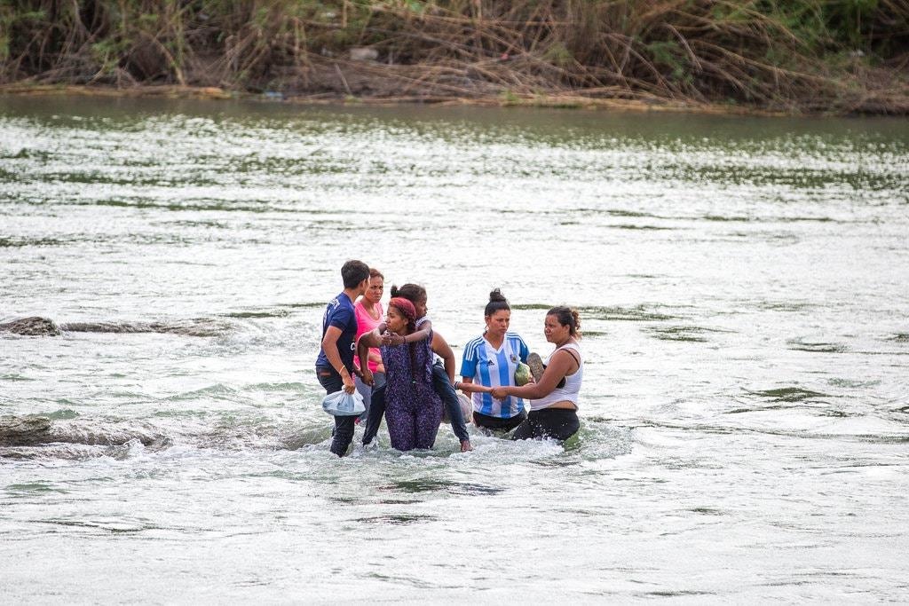 dong song tu than voi nguoi di dan anh 1