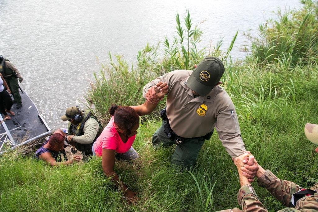 dong song tu than voi nguoi di dan anh 2