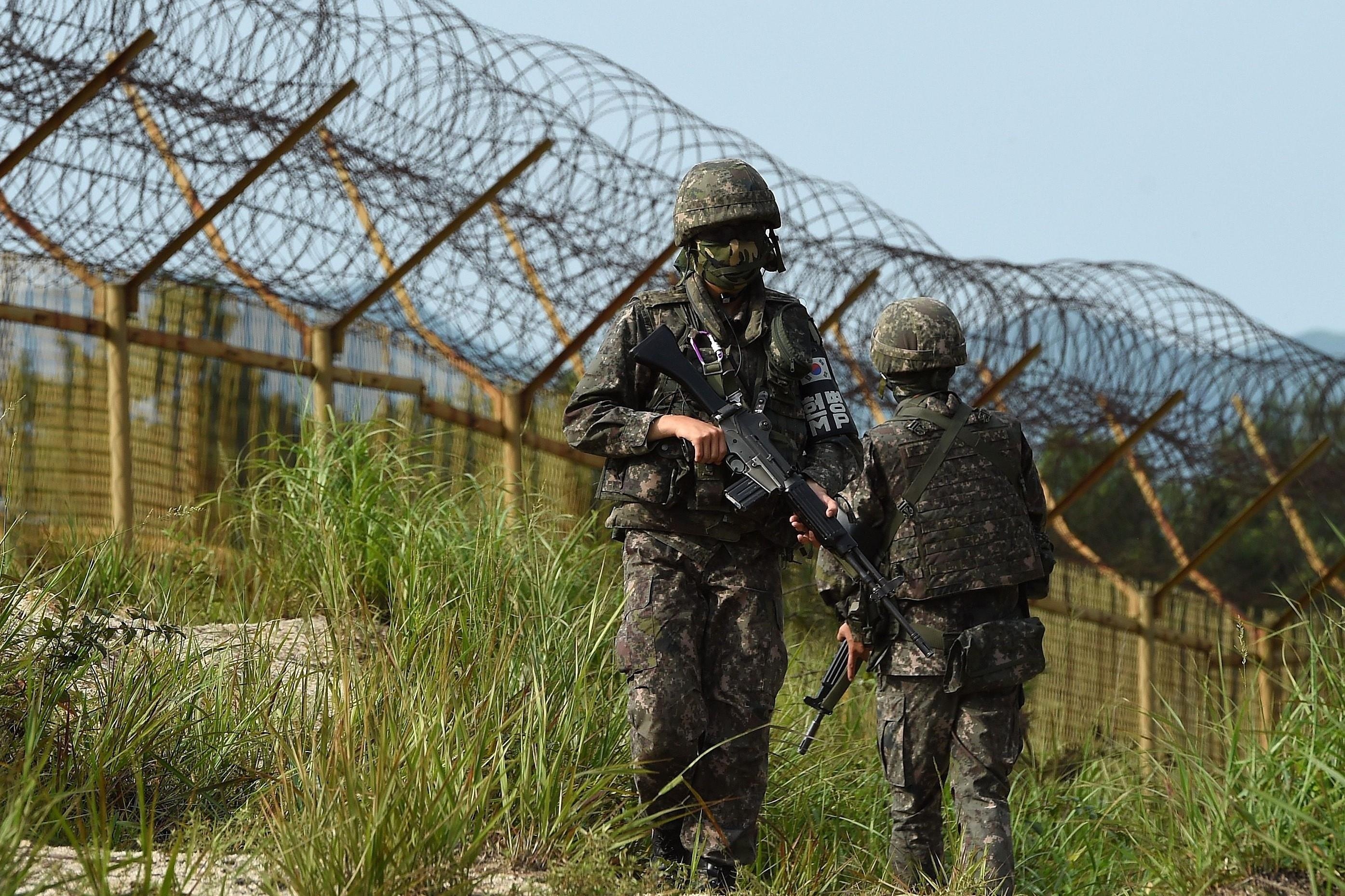 Han Quoc phat hien 'vat the la' o vung cam bay DMZ lien Trieu hinh anh