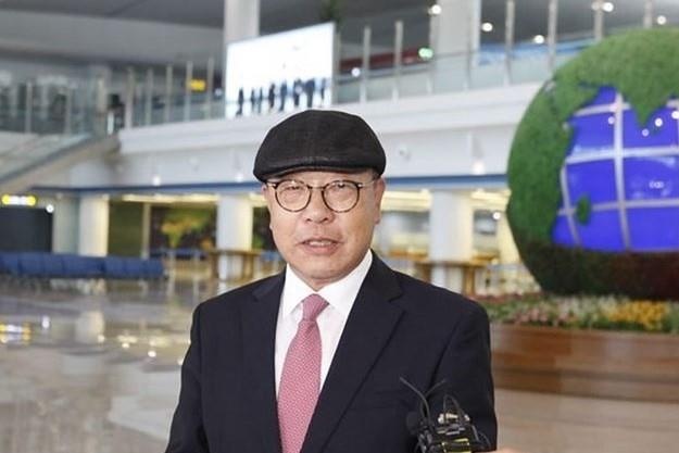 Con trai cuu ngoai truong Han Quoc dao tau sang Trieu Tien hinh anh