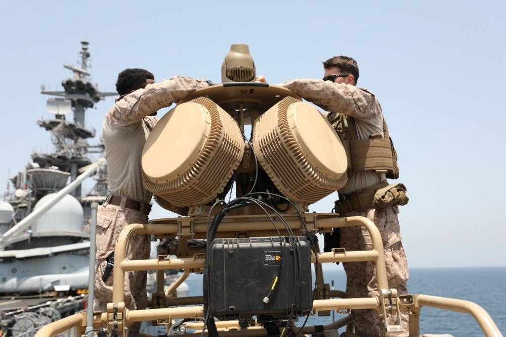 'Mat than' giup chien ham My pha huy 'drone Iran' tren eo bien Hormuz hinh anh