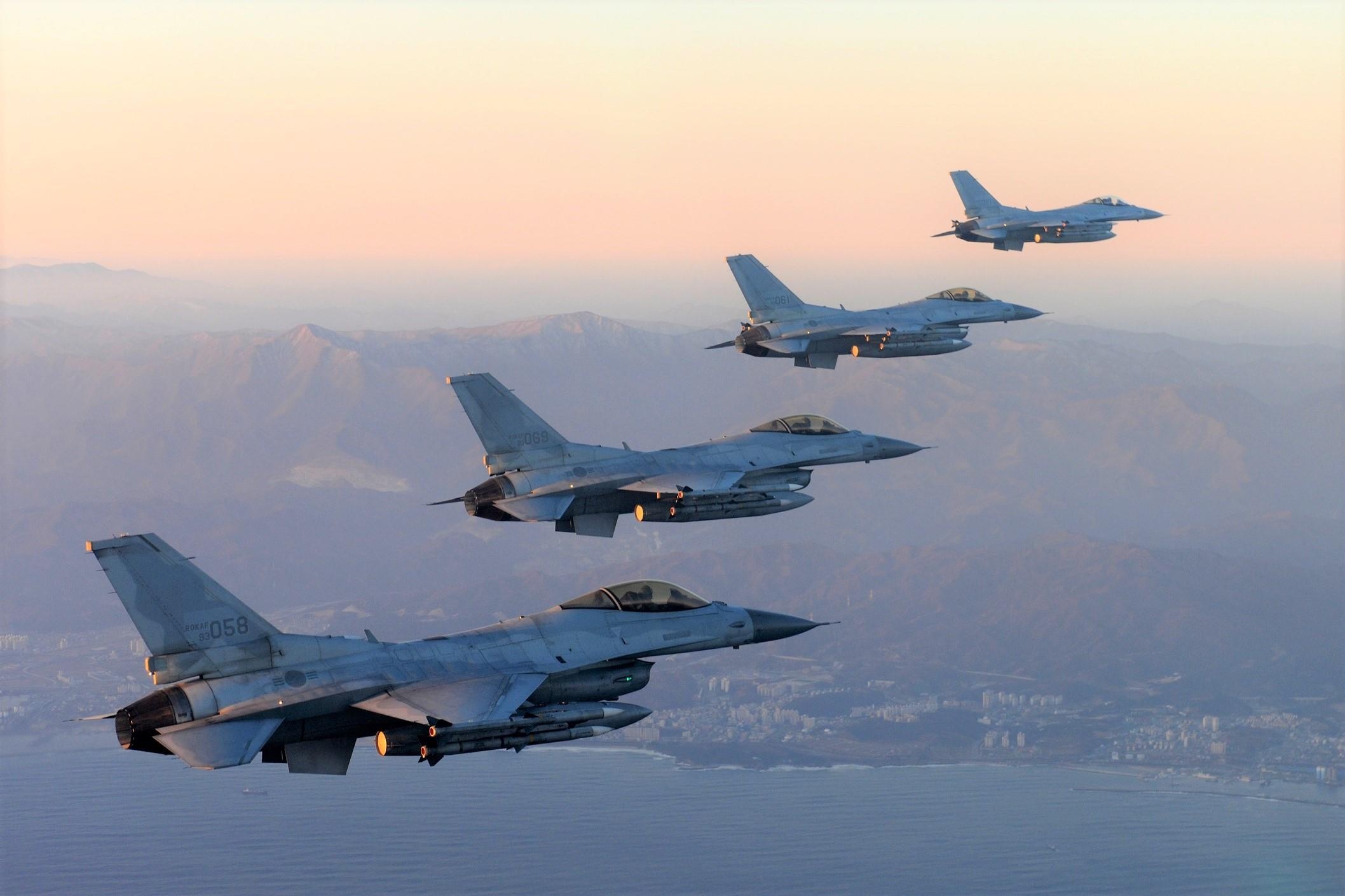 Nga xin loi Han Quoc, noi may bay vao khong phan do loi ky thuat hinh anh