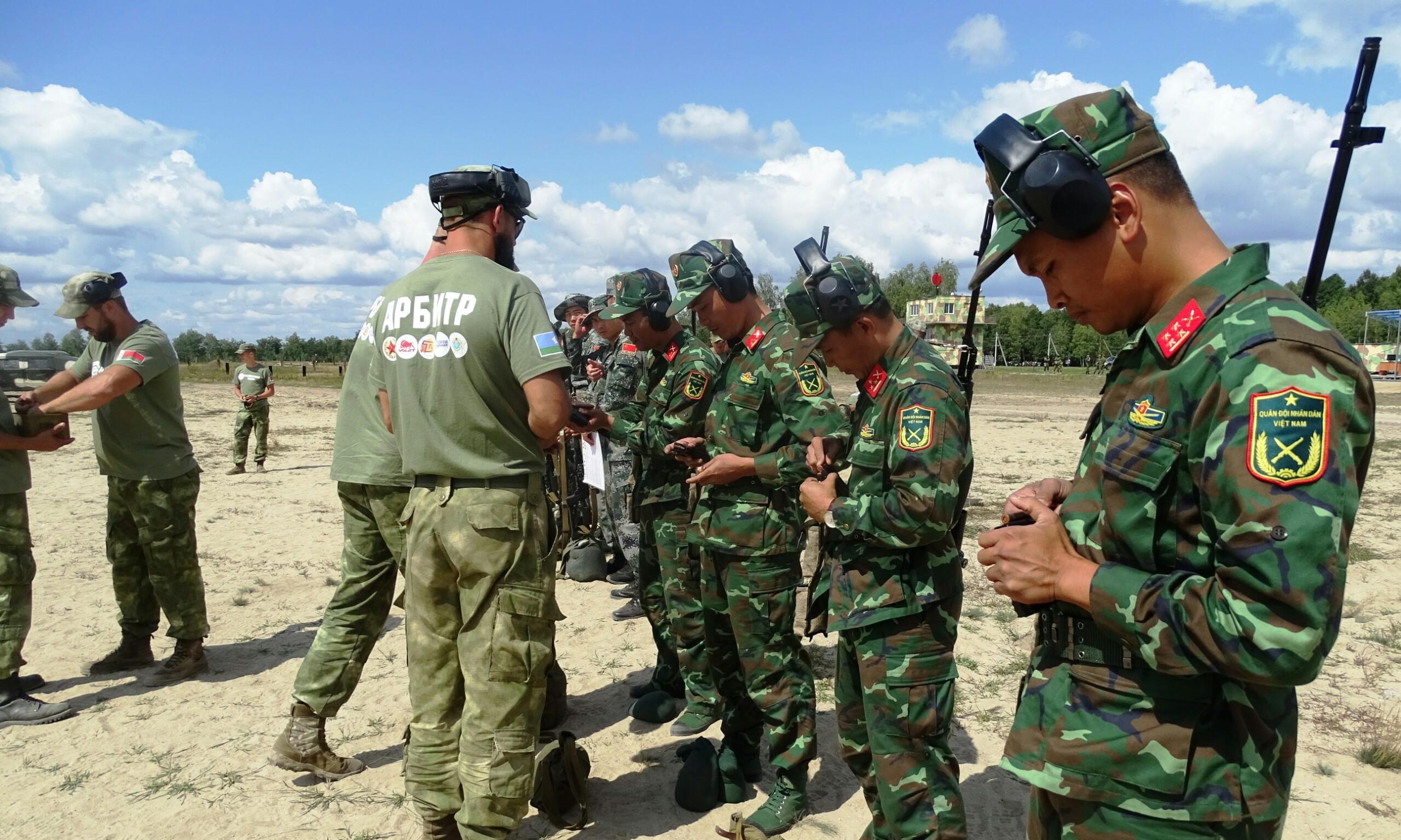 doi tuyen ban tia Viet Nam anh 3