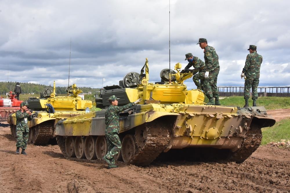 Doi tuyen xe tang Viet Nam thi dau tu tin tai Army Games 2019 hinh anh
