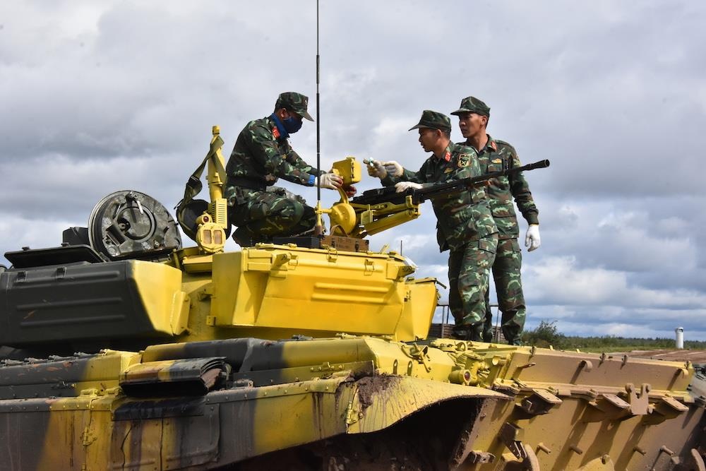 doi tuyen xe tang Viet Nam anh 8