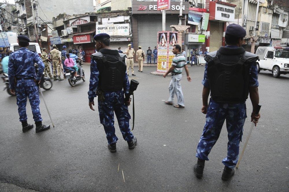 thiet quan luat o Kashmir anh 8