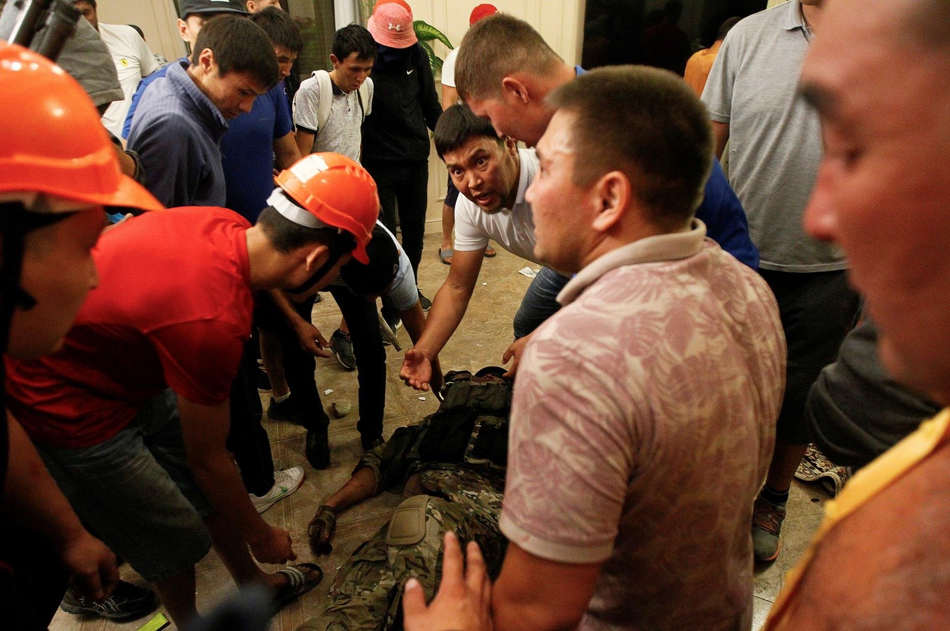 bat cuu tong thong Kyrgyzstan anh 4