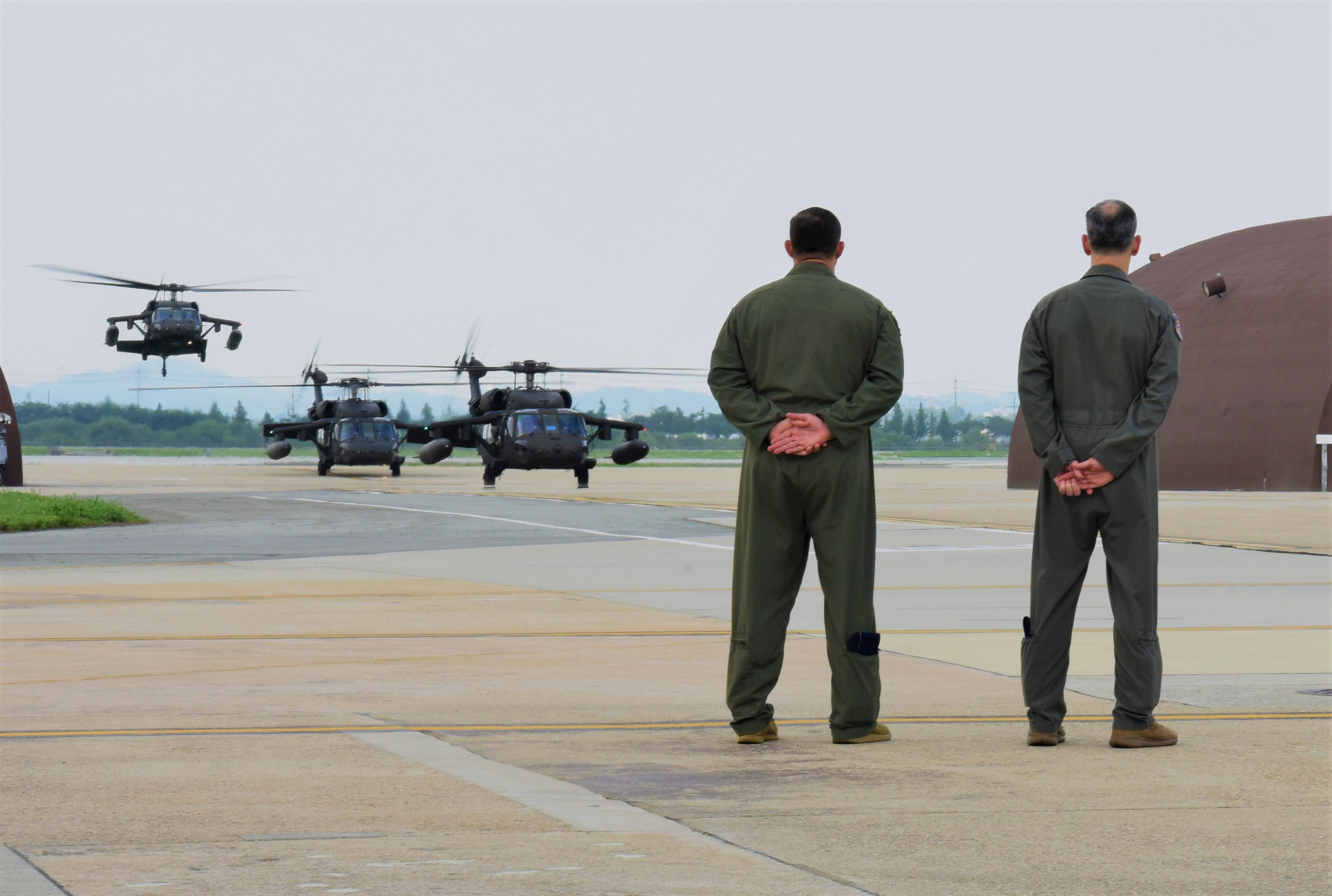 Trump dac cu se rut quan khoi Han Quoc anh 4