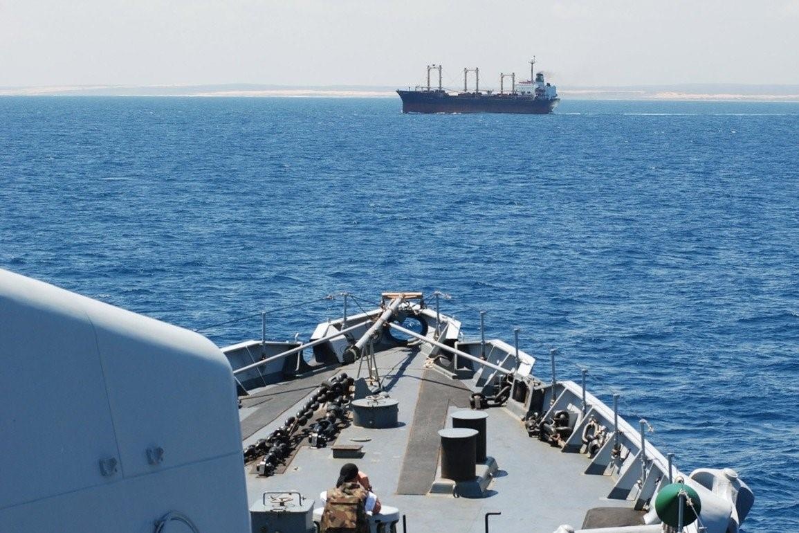 Hai tac Nigeria bat coc 17 thuy thu Trung Quoc, Ukraine hinh anh