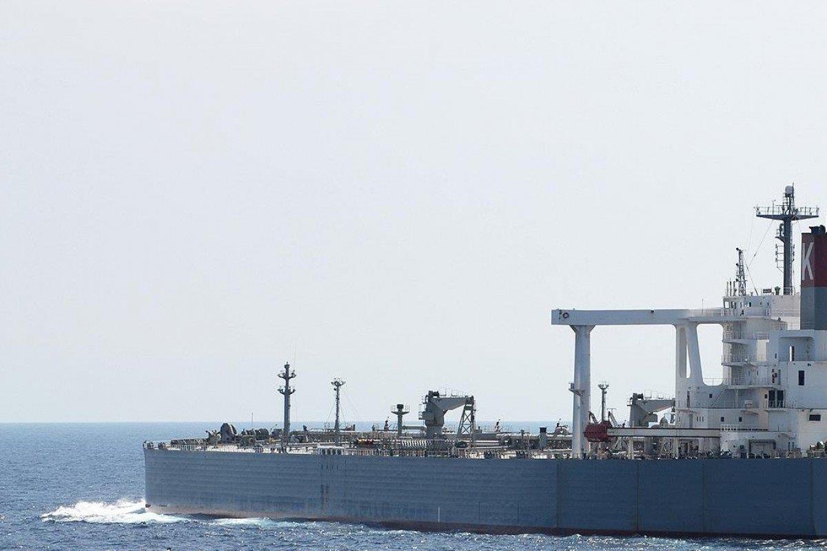 Tau dau TQ doi ten, 'boc hoi' 42 ngay ne lenh trung phat cua My hinh anh