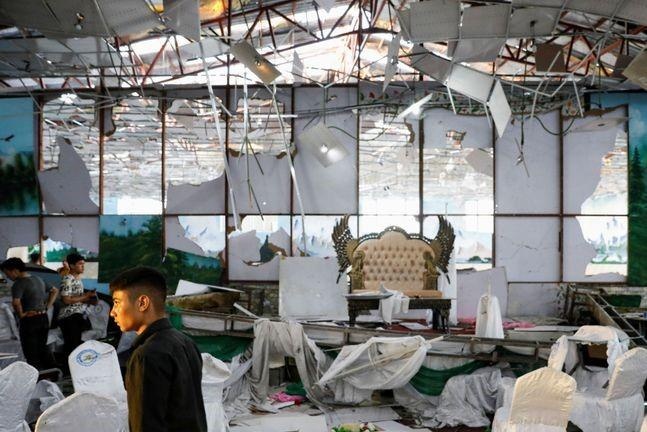 Dam cuoi hoa dam ma vi danh bom khien 63 nguoi chet o Kabul hinh anh