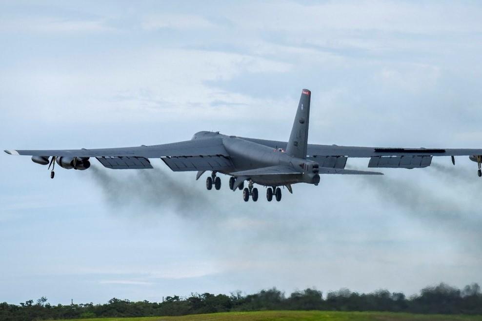 Khong quan My theo doi sat hoat dong cua TQ tren Bien Dong hinh anh