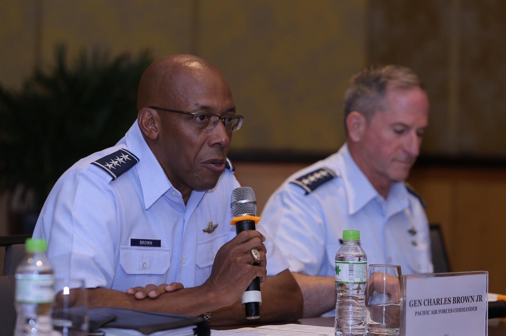 Không quân Mỹ theo dõi tập trận Nga - Trung ảnh 2 Khong quan My theo doi tap tran Nga - Trung anh 2