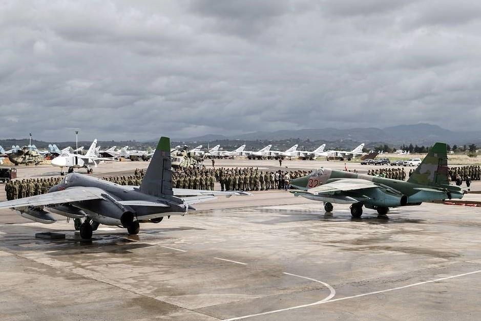 Hai may bay khong nguoi lai bi he thong phong khong Nga ban ha o Syria hinh anh