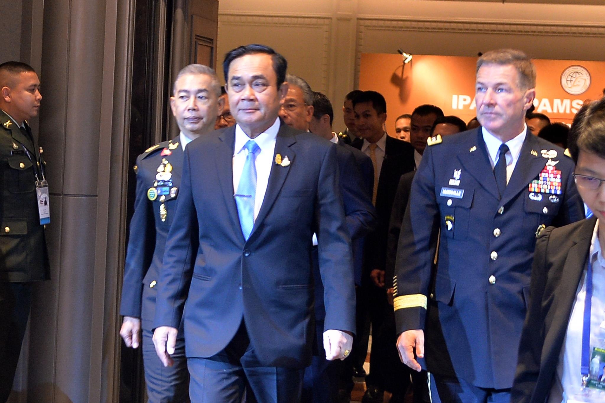 Viet Nam du Hoi nghi Tu lenh luc quan anh 2