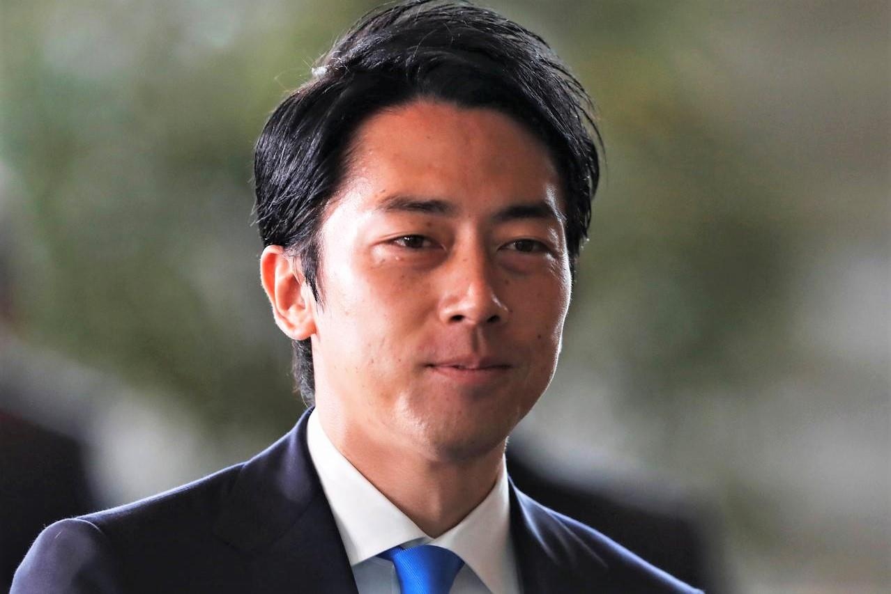 Tan bo truong 38 tuoi cua Nhat Ban la con trai cuu thu tuong Koizumi hinh anh