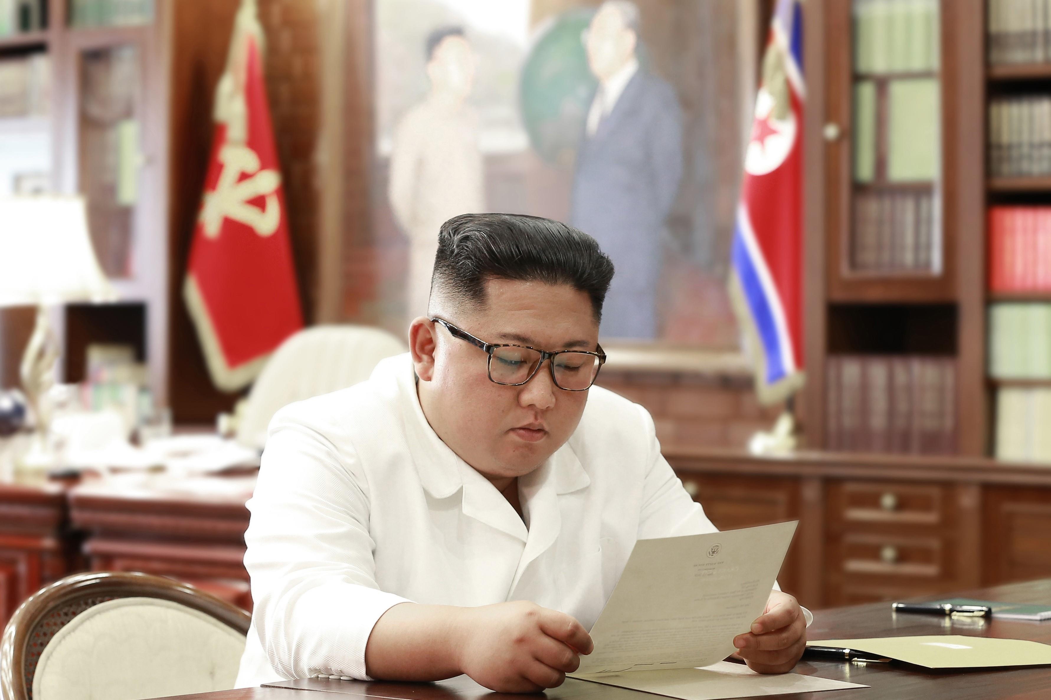 Ong Kim Jong Un bi mat gui thu moi TT Trump den Binh Nhuong hinh anh