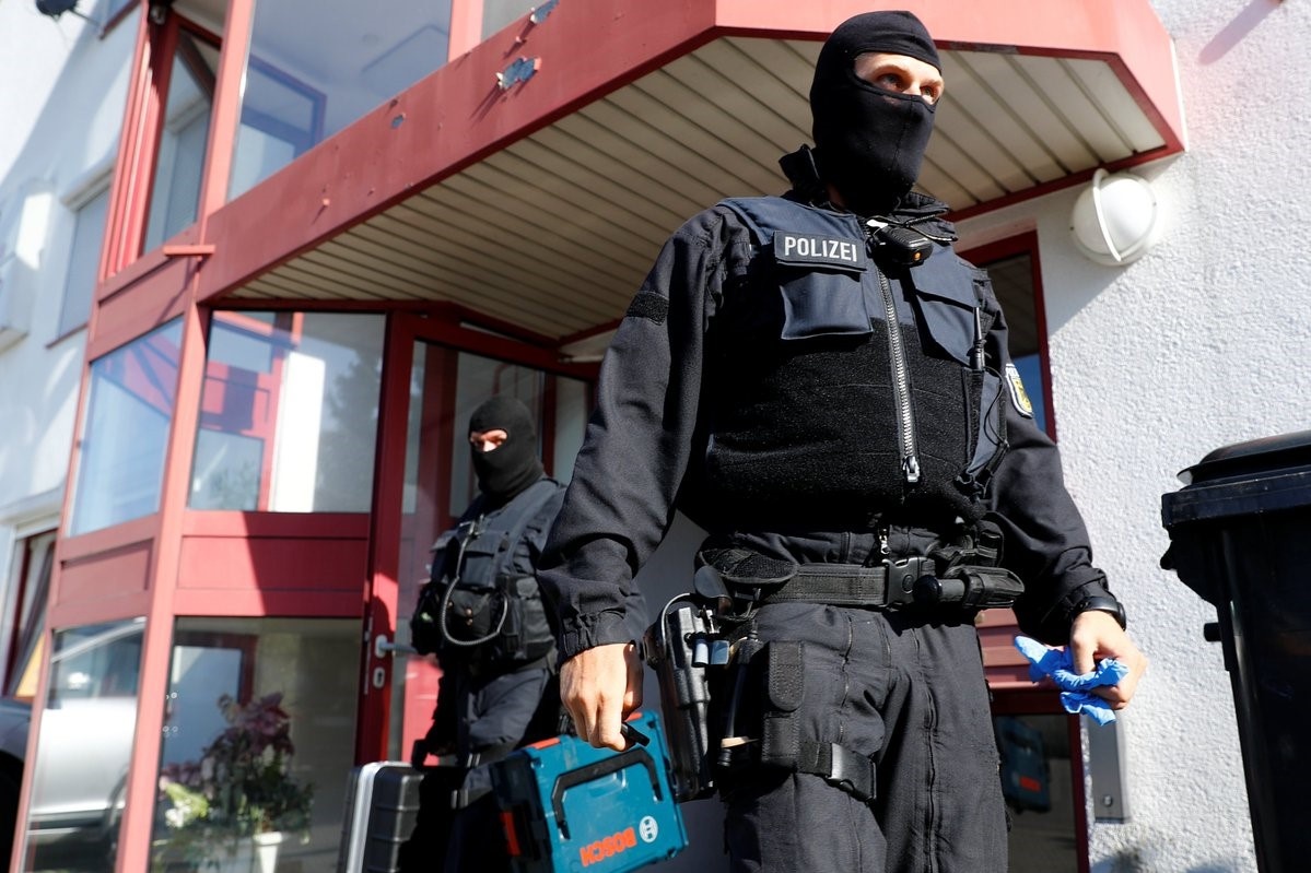 Đức bắt 9 người Việt ảnh 1 Duc bat 9 nguoi Viet anh 1