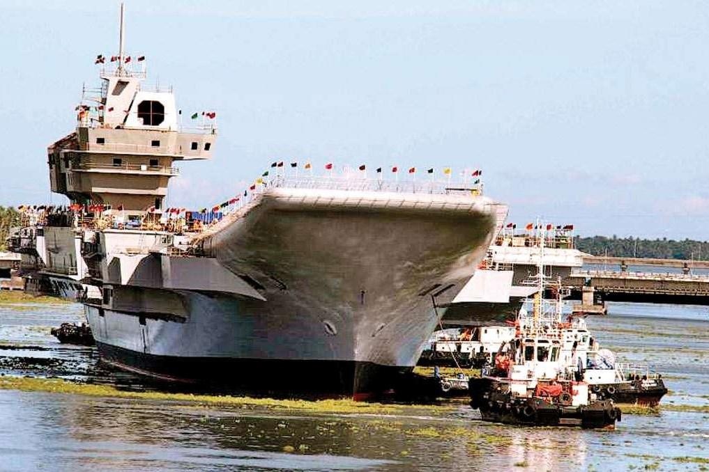 Trom vieng tau san bay An Do, cuom mat o cung may tinh hinh anh